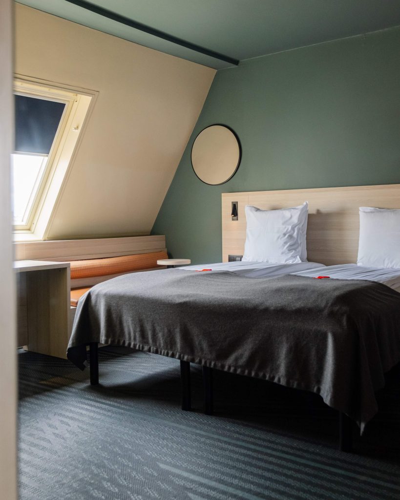 Close up image of double room standard at Citybox Brussels